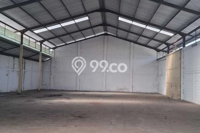 Disewakan Gudang di Kawasan Ramai Soekarno Hatta Luas 800m2 Disewakan Gudang di Kawasan Ramai Soekarno Hatta Luas 800m2