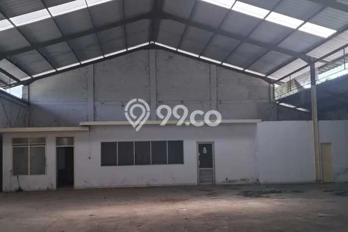 Disewakan Gudang di Kawasan Ramai Soekarno Hatta Luas 800m2 Disewakan Gudang di Kawasan Ramai Soekarno Hatta Luas 800m2