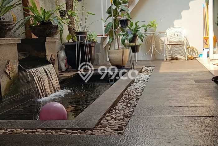 Siap Huni Rumah Mewah 4 Kamar di Ciracas Dekat ke Mana Saja Siap Huni Rumah Mewah 4 Kamar di Ciracas Dekat ke Mana Saja