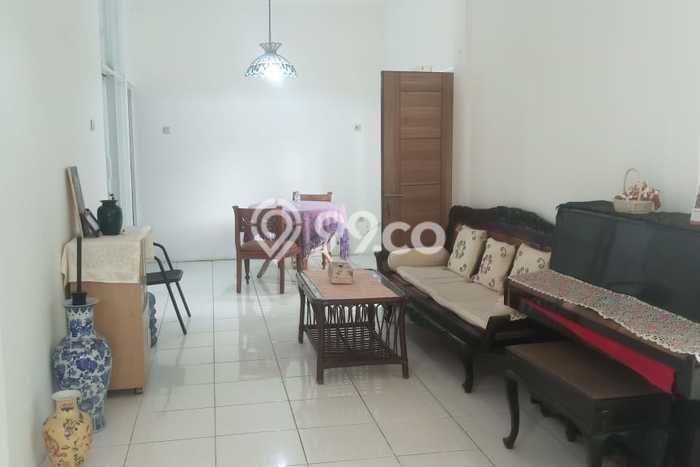 Ready to Use! Premium House LT 204m2 Desain Modern di Cibubur Ready to Use! Premium House LT 204m2 Desain Modern di Cibubur