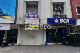 Ruko Disewa di Laweyan, Surakarta, LT 100m2 / LB 225m2 Ruko Disewa di Laweyan, Surakarta, LT 100m2 / LB 225m2