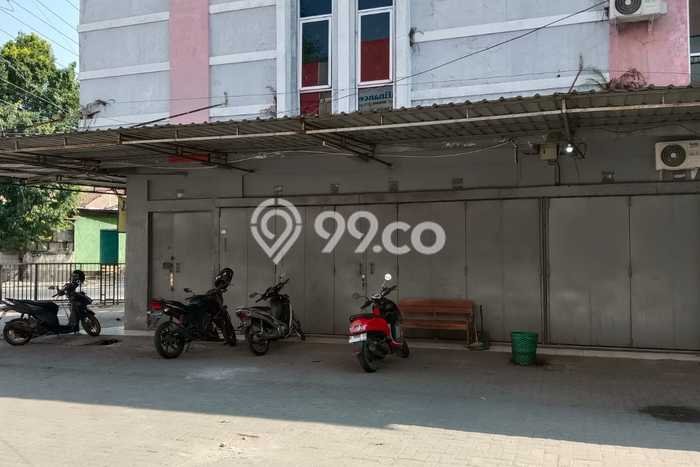 Ruko Kawasan , Luas 110m2m², Area Komersial, Disewakan Ruko Kawasan , Luas 110m2m², Area Komersial, Disewakan