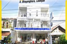 Area Ramai! Ruko Dijual di Laweyan untuk Bisnis Luas Bangunan 160m2 Area Ramai! Ruko Dijual di Laweyan untuk Bisnis Luas Bangunan 160m2