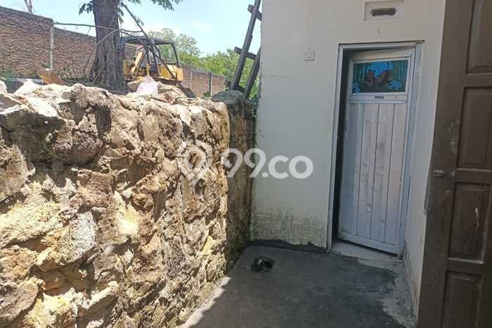 Rumah Strategis 2 KT Luas Tanah 60m2m² di Jaten, Karanganyar Rumah Strategis 2 KT Luas Tanah 60m2m² di Jaten, Karanganyar