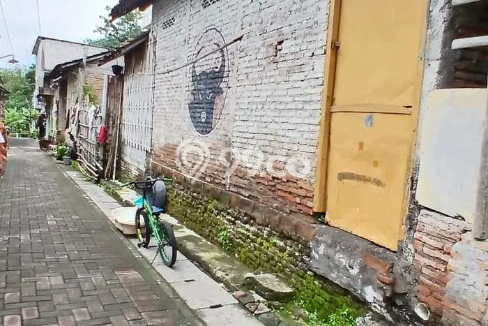 Jarang Ada! Tanah di Jebres Punya Luas 98m2 SHM Jarang Ada! Tanah di Jebres Punya Luas 98m2 SHM