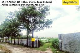 Jarang Ada! Tanah di Mojogedang Punya Luas 19710m2 SHM Jarang Ada! Tanah di Mojogedang Punya Luas 19710m2 SHM