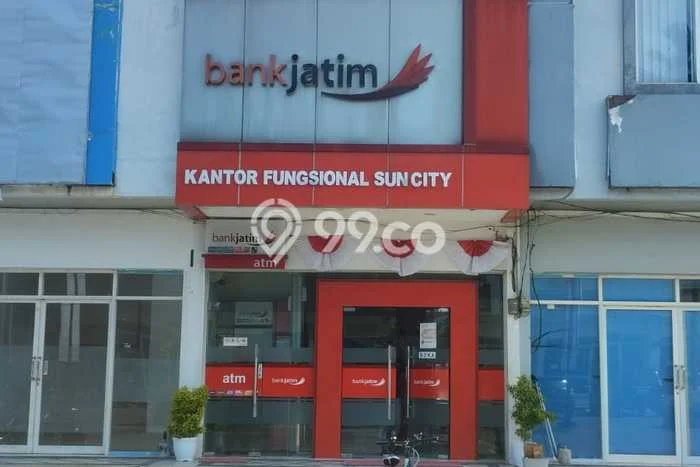 Area Ramai! Ruko Dijual di Madiun untuk Bisnis Luas Bangunan 102m2 Area Ramai! Ruko Dijual di Madiun untuk Bisnis Luas Bangunan 102m2