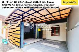 DIJUAL CEPAT! Rumah Premium di Colomadu, Karanganyar, LT 111m² LB 89m² Bisa Nego! DIJUAL CEPAT! Rumah Premium di Colomadu, Karanganyar, LT 111m² LB 89m² Bisa Nego!