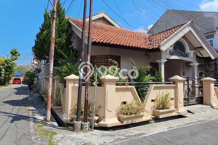 Dijual Cepat Rumah Bagus Siap Huni LB 129m2 di Kartasura, Sukoharjo Dijual Cepat Rumah Bagus Siap Huni LB 129m2 di Kartasura, Sukoharjo