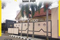 Dijual Rumah Strategis Bagus Punya 3 KT di Solo Baru Solo SHM Dijual Rumah Strategis Bagus Punya 3 KT di Solo Baru Solo SHM