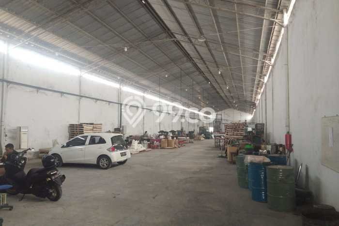 Gudang Bagus LT 1329m2 LB 1700m2 Dijual di Tasikmadu Karanganyar Gudang Bagus LT 1329m2 LB 1700m2 Dijual di Tasikmadu Karanganyar