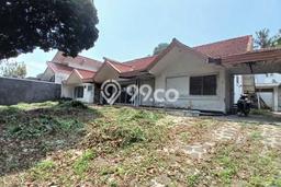 Dijual Rumah Luas Elegan Dengan View Cantik di Setiabudi, Bandung Dijual Rumah Luas Elegan Dengan View Cantik di Setiabudi, Bandung