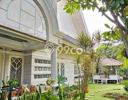 Rumah Elit LB 550m2 Siap Huni Desain Elegan di Setra Sari, Bandung Rumah Elit LB 550m2 Siap Huni Desain Elegan di Setra Sari, Bandung