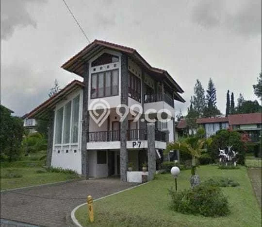 Vila di , Dimensi 459m2m², Ideal untuk beragam kebutuhan Vila di , Dimensi 459m2m², Ideal untuk beragam kebutuhan