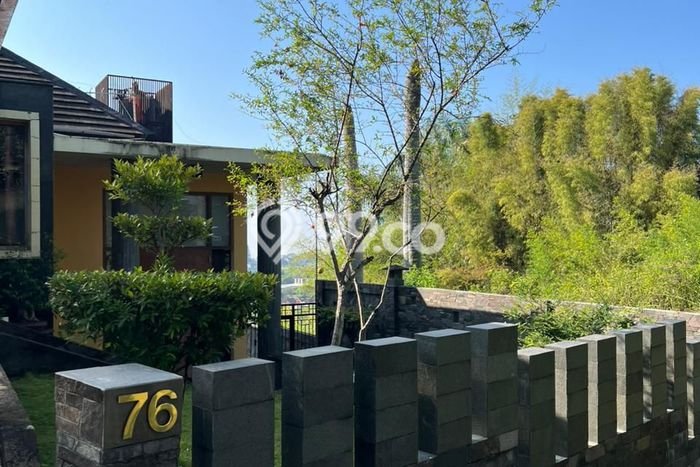 Hunian Mewah LB 315m2 Siap Huni Desain Elegan di Dago Pakar, Bandung Hunian Mewah LB 315m2 Siap Huni Desain Elegan di Dago Pakar, Bandung