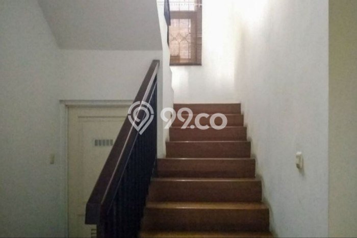 Rumah Mewah Dijual LT 180m2 di Jatisampurna, Bekasi Rumah Mewah Dijual LT 180m2 di Jatisampurna, Bekasi