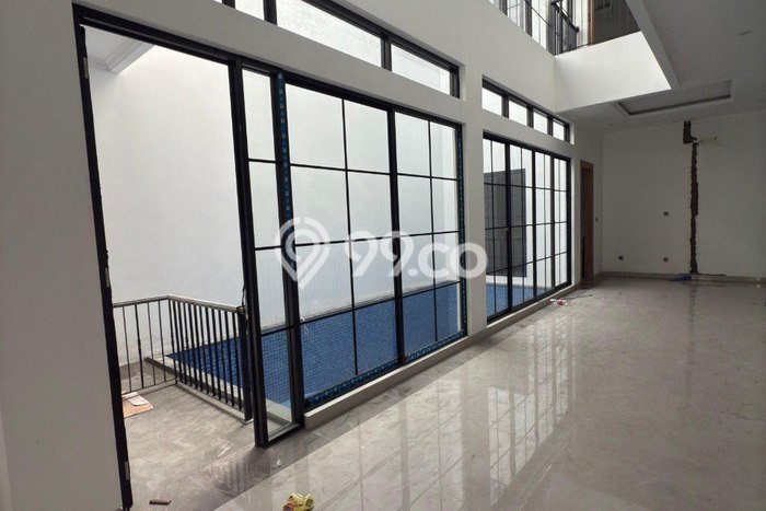 Ready to Use! Luxury House LT 168m2 Desain Elegan di Bintaro Ready to Use! Luxury House LT 168m2 Desain Elegan di Bintaro