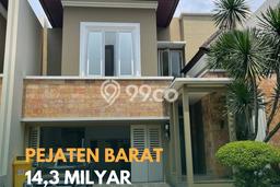 Ready to Use! Premium House LT 371m2 Desain Modern di Pejaten Ready to Use! Premium House LT 371m2 Desain Modern di Pejaten
