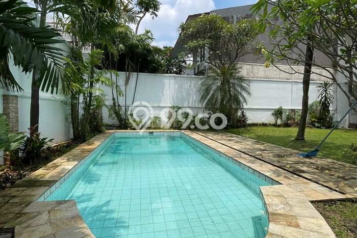 Jual Rumah Mewah Elegan Dengan View Cantik di Kemang, Jakarta Selatan Jual Rumah Mewah Elegan Dengan View Cantik di Kemang, Jakarta Selatan
