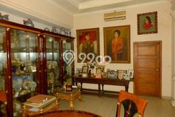 Rumah Eksklusif Siap Huni LT 685m2 di Menteng, Jakarta Pusat Rumah Eksklusif Siap Huni LT 685m2 di Menteng, Jakarta Pusat