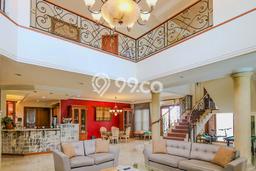 Rumah Luxury Modern Tanpa Renovasi di Pondok Indah Jakarta Selatan Rumah Luxury Modern Tanpa Renovasi di Pondok Indah Jakarta Selatan