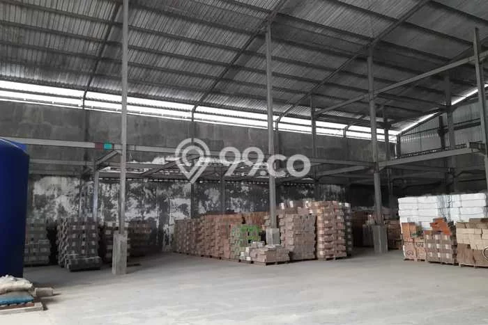 Gudang paling strategis disewakan di Ngaliyan Semarang Gudang paling strategis disewakan di Ngaliyan Semarang