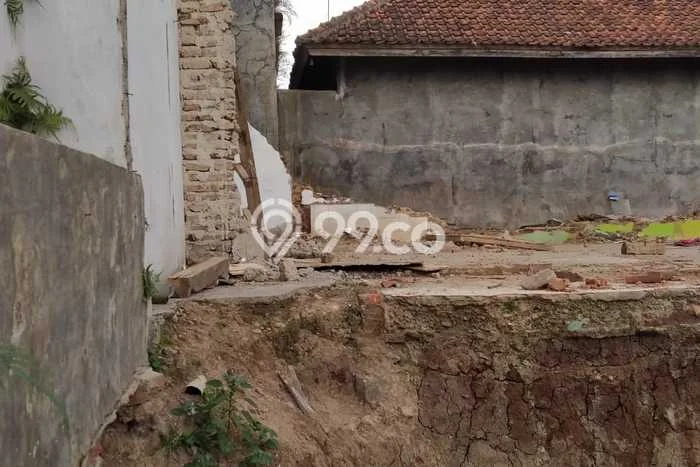Lahan Kosong Dijual di Kuningan dengan Area 115m2 Lahan Kosong Dijual di Kuningan dengan Area 115m2
