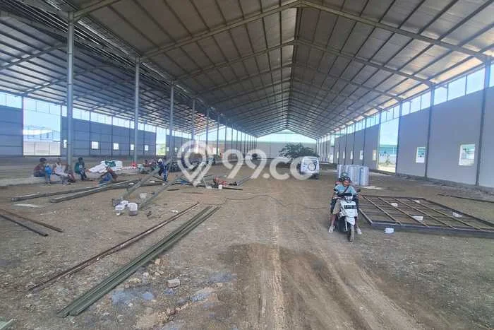Gudang untuk disewa di Brebes punya LT 10000m2 & LB 4968m2 harga sewa kompetitif Gudang untuk disewa di Brebes punya LT 10000m2 & LB 4968m2 harga sewa kompetitif