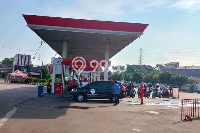 Unit Komersial Dijual di Bekasi LT 3590m2 & LB 500m2 Unit Komersial Dijual di Bekasi LT 3590m2 & LB 500m2