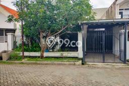 Rumah Luas Asri 3 KT Siap Huni di Manyar Surabaya Rumah Luas Asri 3 KT Siap Huni di Manyar Surabaya