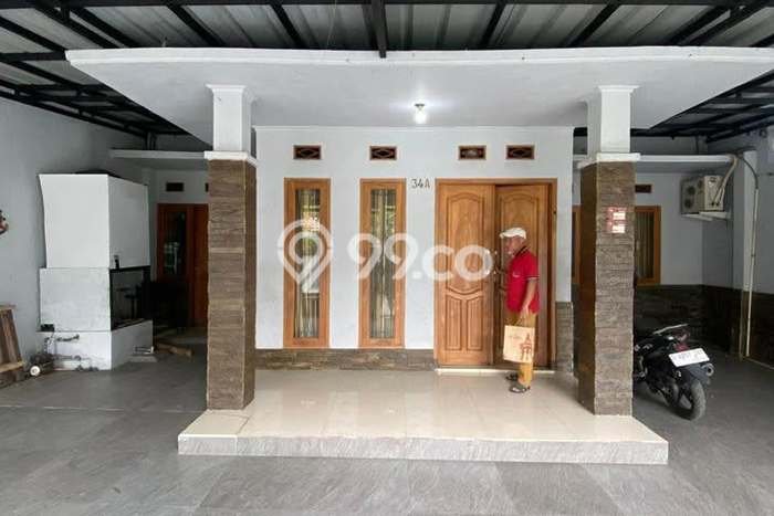 Disewakan Rumah Murah di Cikutra Bandung dengan 4 Kamar Tidur Disewakan Rumah Murah di Cikutra Bandung dengan 4 Kamar Tidur