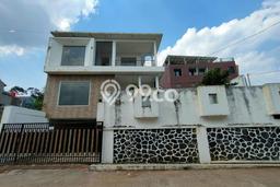 Rumah sewa siap pakai 5 Kamar Tidur di Cikutra, Bandung Rumah sewa siap pakai 5 Kamar Tidur di Cikutra, Bandung