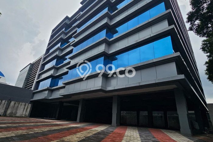 Unit Kantor Dijual di Kebayoran Lama Jakarta Selatan 2750m2 Unit Kantor Dijual di Kebayoran Lama Jakarta Selatan 2750m2