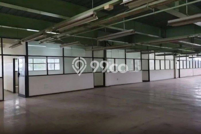 Area Ramai! Gudang Dijual di BSD untuk Bisnis Luas Bangunan 5000m2 Area Ramai! Gudang Dijual di BSD untuk Bisnis Luas Bangunan 5000m2