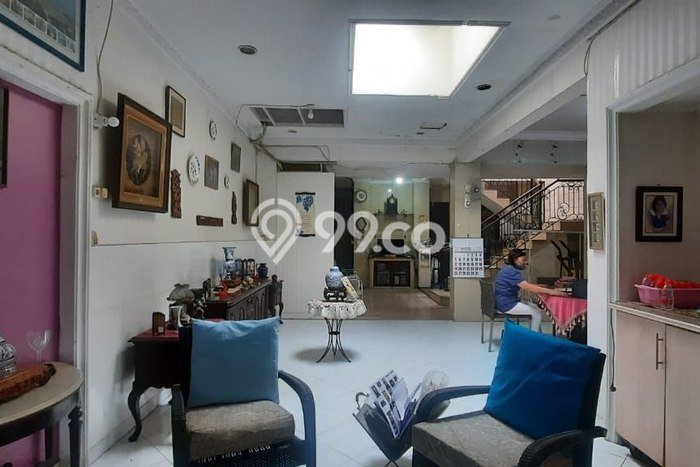 Kost Dijual di Tanjung Duren dengan 13 KT dan Luas 250m2 Kost Dijual di Tanjung Duren dengan 13 KT dan Luas 250m2