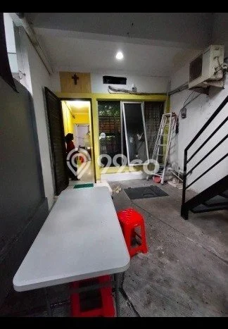 Kost Dijual di Tanjung Duren dengan 5 KT dan Luas 119m2 Kost Dijual di Tanjung Duren dengan 5 KT dan Luas 119m2