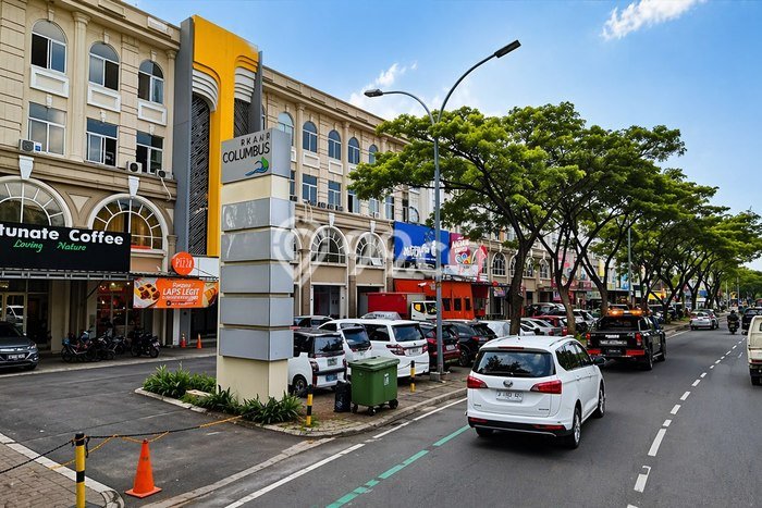 FOR SALE! Ruko di Cipondoh Tangerang, LT 136m2, LB 472m2 FOR SALE! Ruko di Cipondoh Tangerang, LT 136m2, LB 472m2
