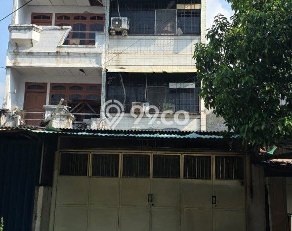 Unit Ruko Dijual di Jakarta Barat LT 105m2 & LB 250m2 Unit Ruko Dijual di Jakarta Barat LT 105m2 & LB 250m2