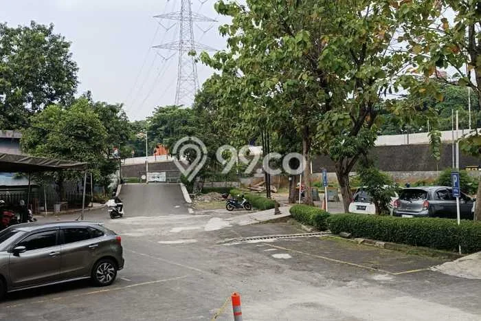 Gudang disewakan lokasi strategis Makasar Jakarta Timur 6900m2 Gudang disewakan lokasi strategis Makasar Jakarta Timur 6900m2