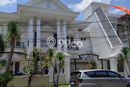Best Deal Hunian Mewah Ideal dan Luas di Gayungan, Surabaya Best Deal Hunian Mewah Ideal dan Luas di Gayungan, Surabaya