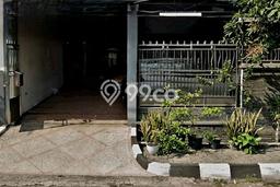 Jual Rumah Harga Miring Gayungan Punya 4 KT & LT 305m2 Jual Rumah Harga Miring Gayungan Punya 4 KT & LT 305m2