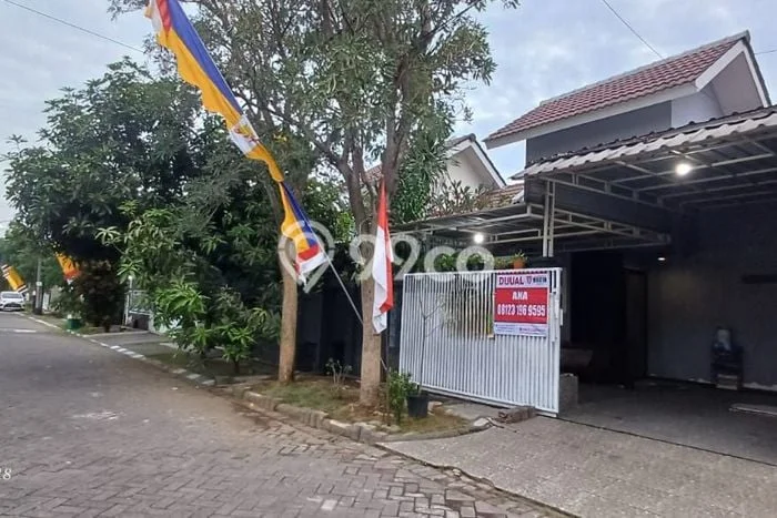 Hunian Cantik Modern Lb 120m2 di Gedangan, Sidoarjo Hunian Cantik Modern Lb 120m2 di Gedangan, Sidoarjo