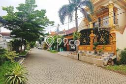 Rumah Mewah Dijual LT 300m2 di Gayungan, Surabaya Rumah Mewah Dijual LT 300m2 di Gayungan, Surabaya