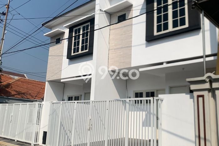 Rumah Luas Asri 3 KT Siap Pakai di Unimas Garden Waru Sidoarjo Rumah Luas Asri 3 KT Siap Pakai di Unimas Garden Waru Sidoarjo