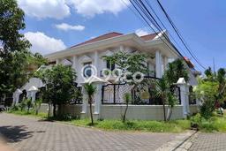 Rumah Eksklusif Dijual LT 419m2 di Gayungan, Surabaya Rumah Eksklusif Dijual LT 419m2 di Gayungan, Surabaya