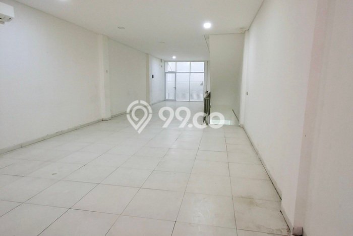 FOR SALE! Ruko di Cinere Depok, LT 105m2, LB 315m2 FOR SALE! Ruko di Cinere Depok, LT 105m2, LB 315m2