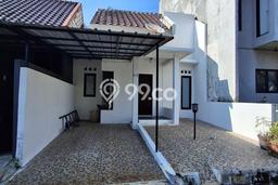 For Sale Rumah 2 Kamar Lokasi Ideal Bagus dan Strategis di Cinere For Sale Rumah 2 Kamar Lokasi Ideal Bagus dan Strategis di Cinere