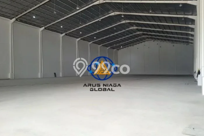 Gudang Disewa di Cikarang Selatan, Bekasi, LT 2240m2 / LB 2311m2 Gudang Disewa di Cikarang Selatan, Bekasi, LT 2240m2 / LB 2311m2