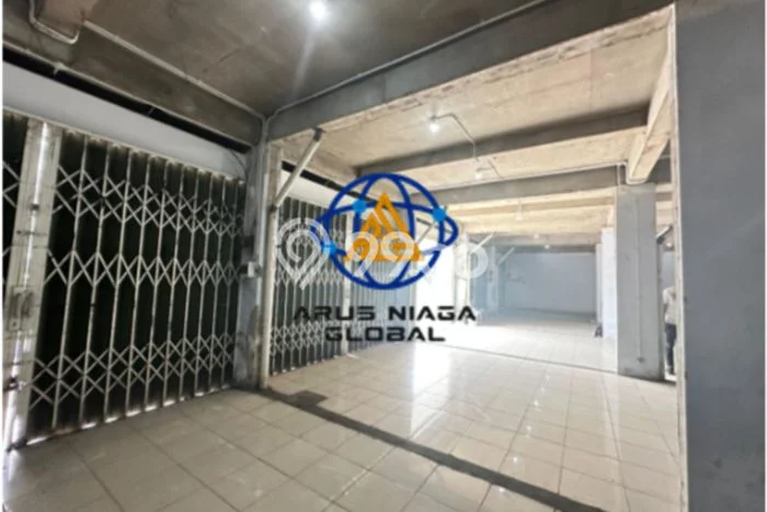 Area Strategis! Disewakan Ruko Lokasi Cibinong, Bogor Cocok untuk Bisnis Area Strategis! Disewakan Ruko Lokasi Cibinong, Bogor Cocok untuk Bisnis
