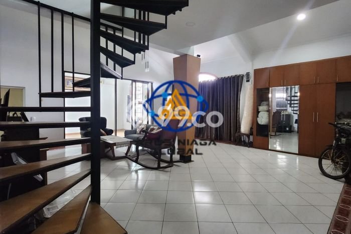 Lokasi terbaik! Rumah siap huni disewakan di Cikarang Selatan LB 480m2 Lokasi terbaik! Rumah siap huni disewakan di Cikarang Selatan LB 480m2